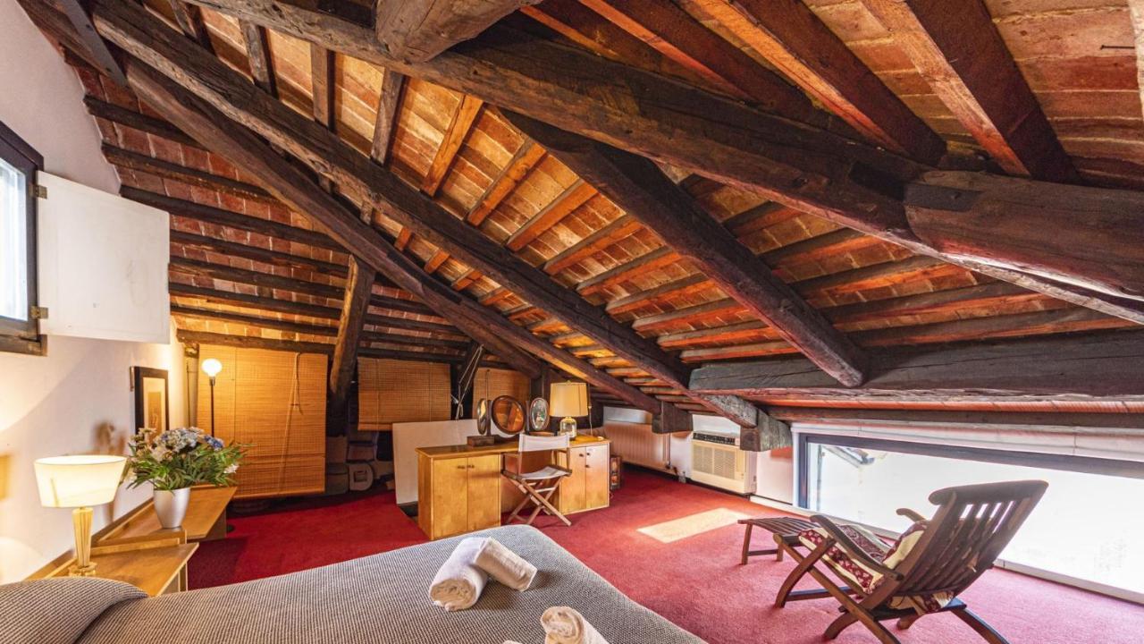 Apartment Penthouse Accademia Venedig