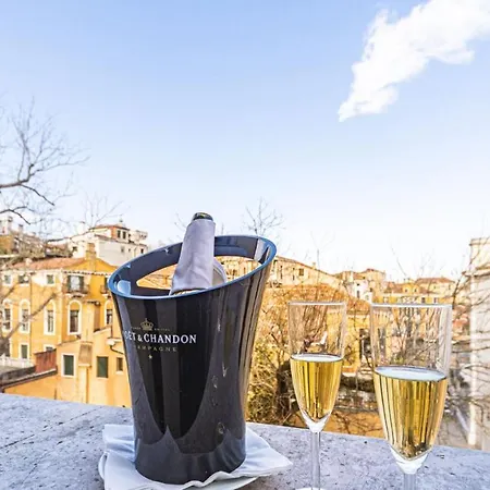 Penthouse Accademia Apartment Venice Exterior photo